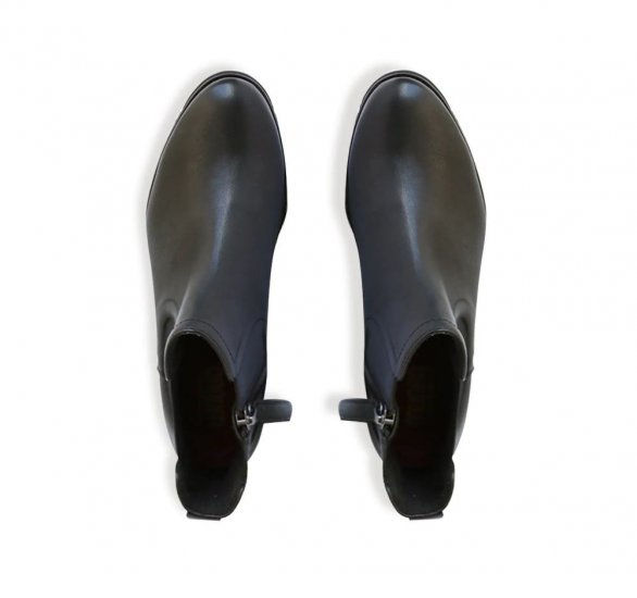 Munro Boots | WOMEN'S DARCY-Black Leather - Click Image to Close