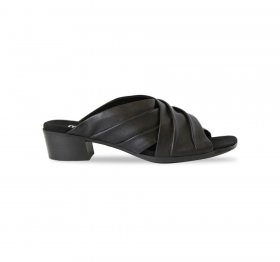 Munro Sandals | WOMEN'S LEE-Black Lamb