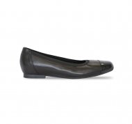 Munro Shoes | WOMEN'S DANIELLE II-Black Leather/ Crinkle Patent