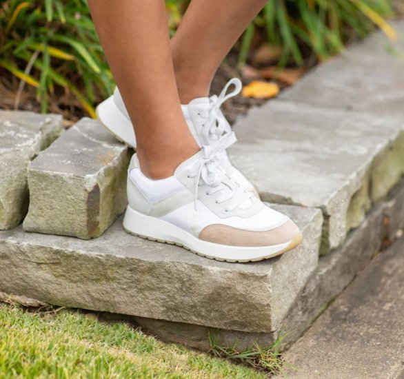 Munro Shoes | WOMEN'S PIPER-White Combo - Click Image to Close