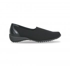 Munro Shoes | WOMEN'S TRAVELER-Black Stretch Fabric