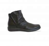 Munro Boots | WOMEN'S SCOUT-Black Leather